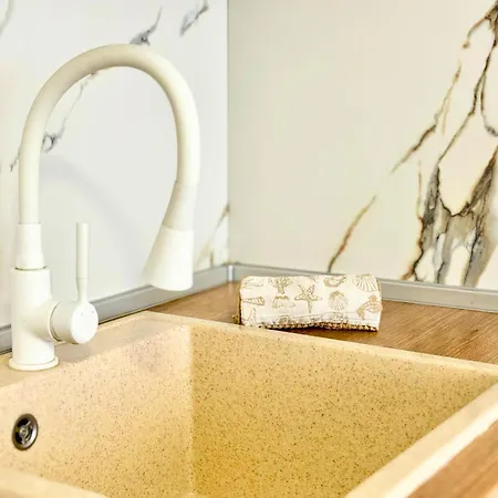 アパート Charm 3 *